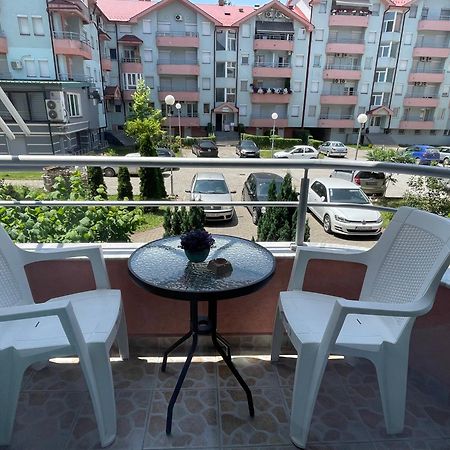 Front Beach Exclusive Apartments Struga Ngoại thất bức ảnh