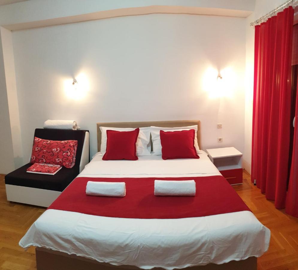 Front Beach Exclusive Apartments Struga Ngoại thất bức ảnh