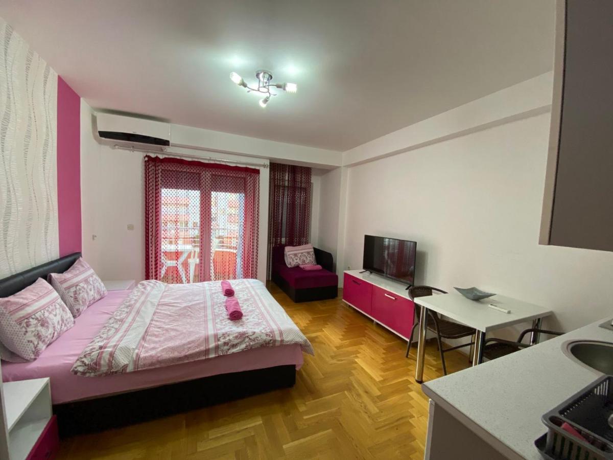 Front Beach Exclusive Apartments Struga Ngoại thất bức ảnh