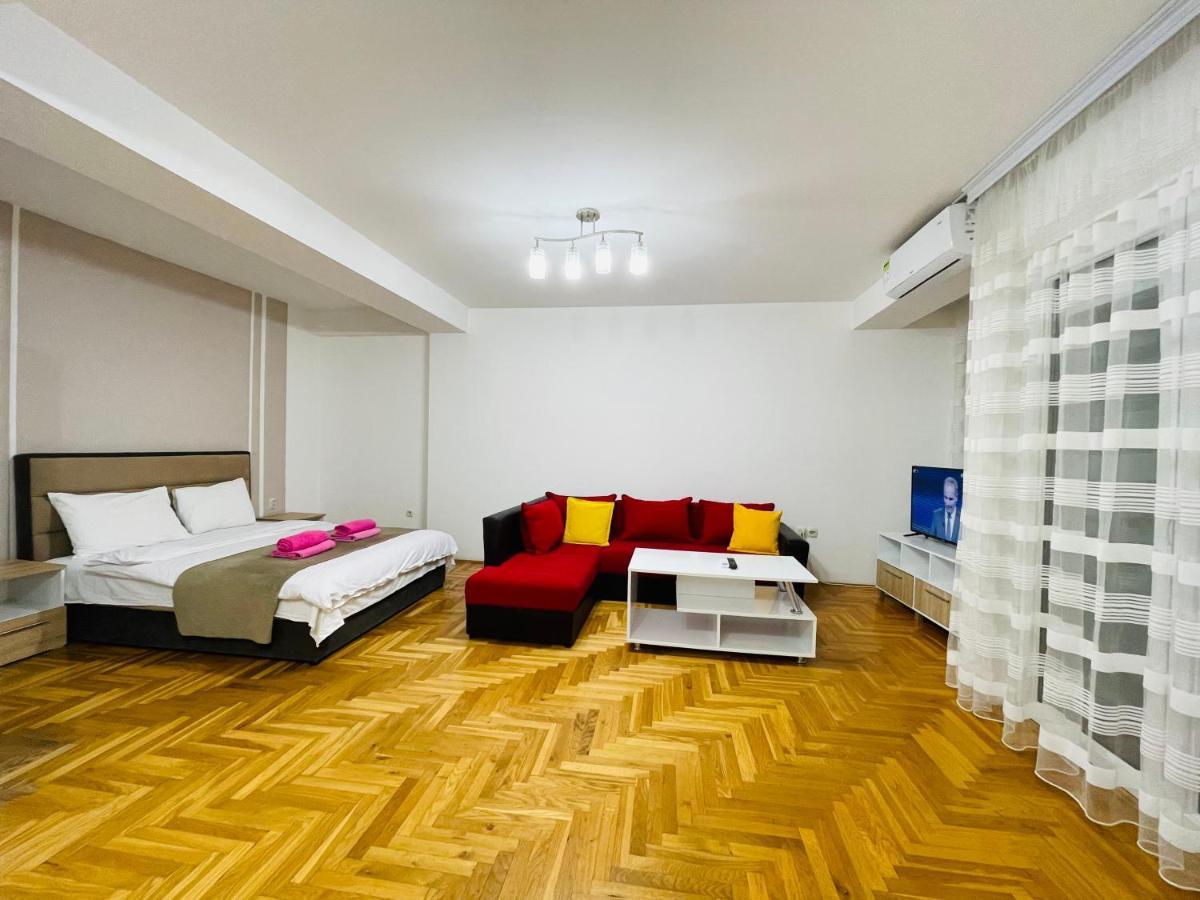 Front Beach Exclusive Apartments Struga Ngoại thất bức ảnh