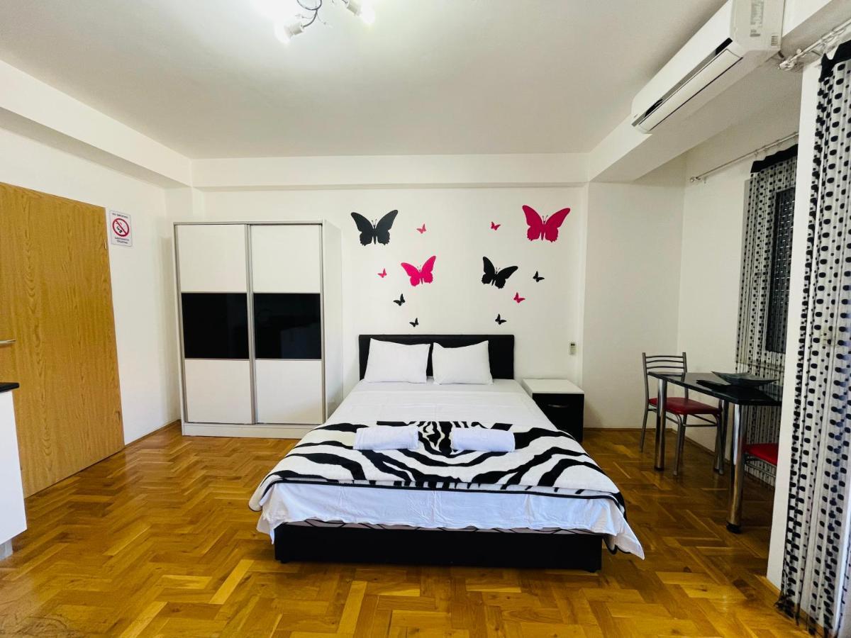Front Beach Exclusive Apartments Struga Ngoại thất bức ảnh