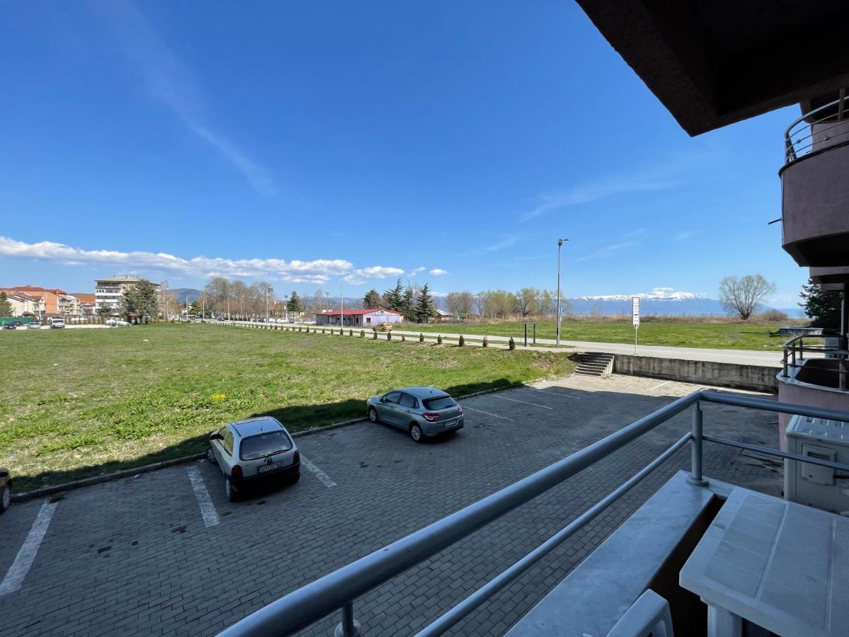 Front Beach Exclusive Apartments Struga Ngoại thất bức ảnh