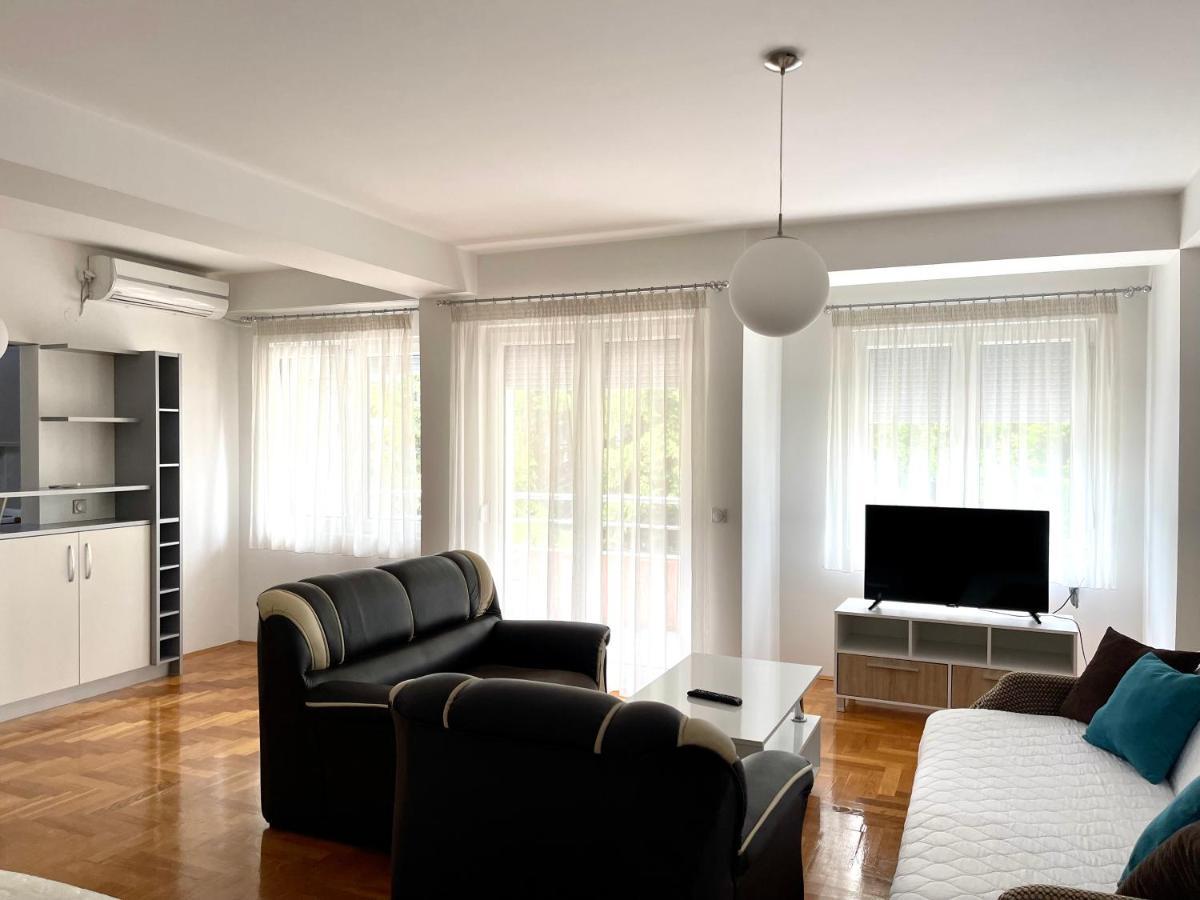 Front Beach Exclusive Apartments Struga Ngoại thất bức ảnh