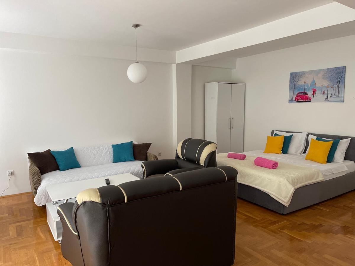 Front Beach Exclusive Apartments Struga Ngoại thất bức ảnh