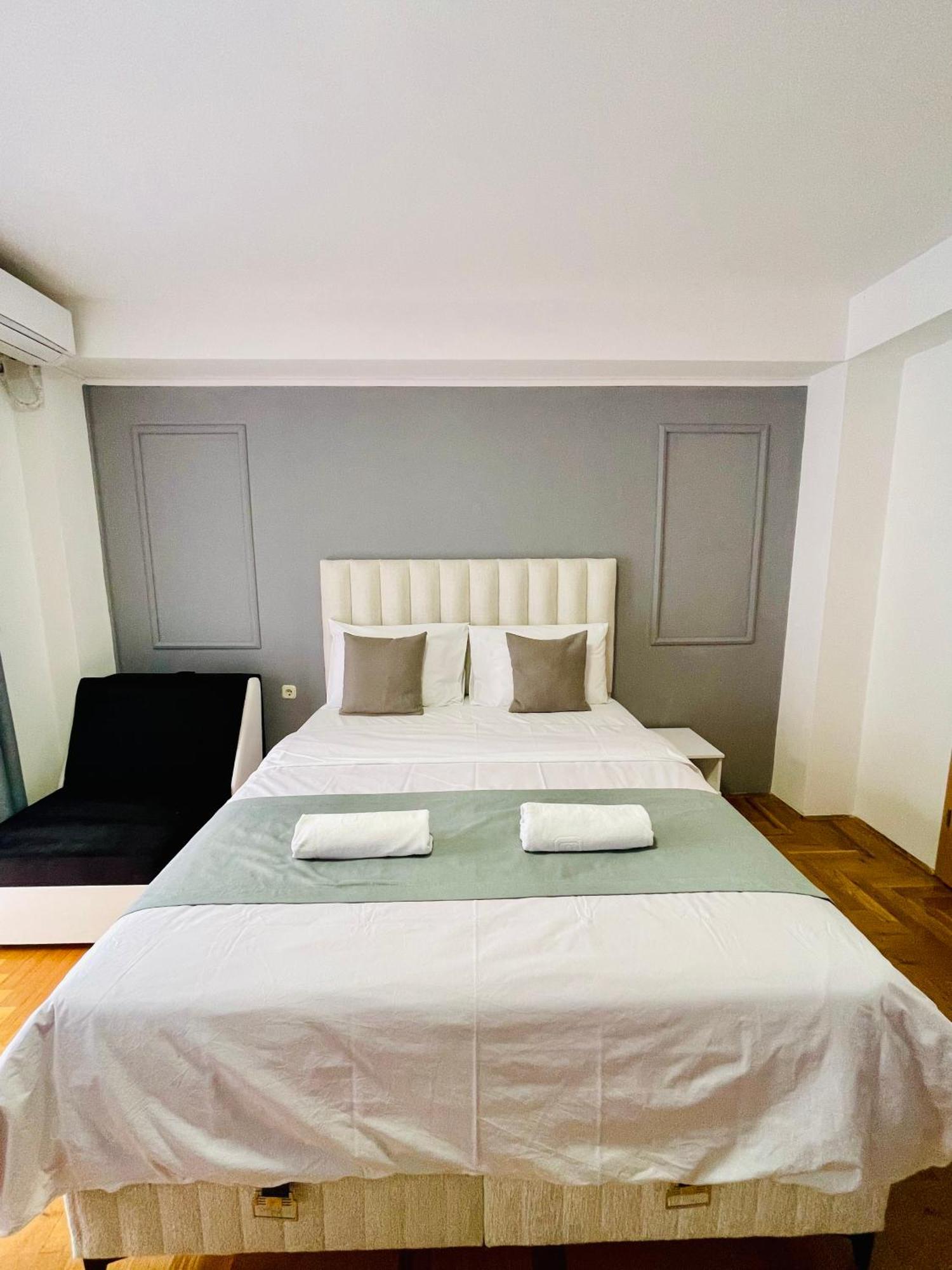 Front Beach Exclusive Apartments Struga Ngoại thất bức ảnh