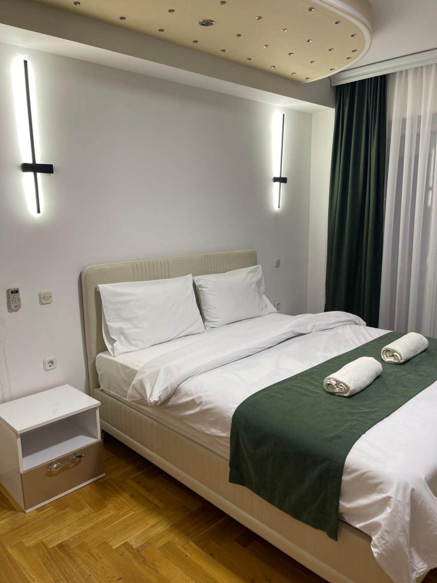 Front Beach Exclusive Apartments Struga Ngoại thất bức ảnh