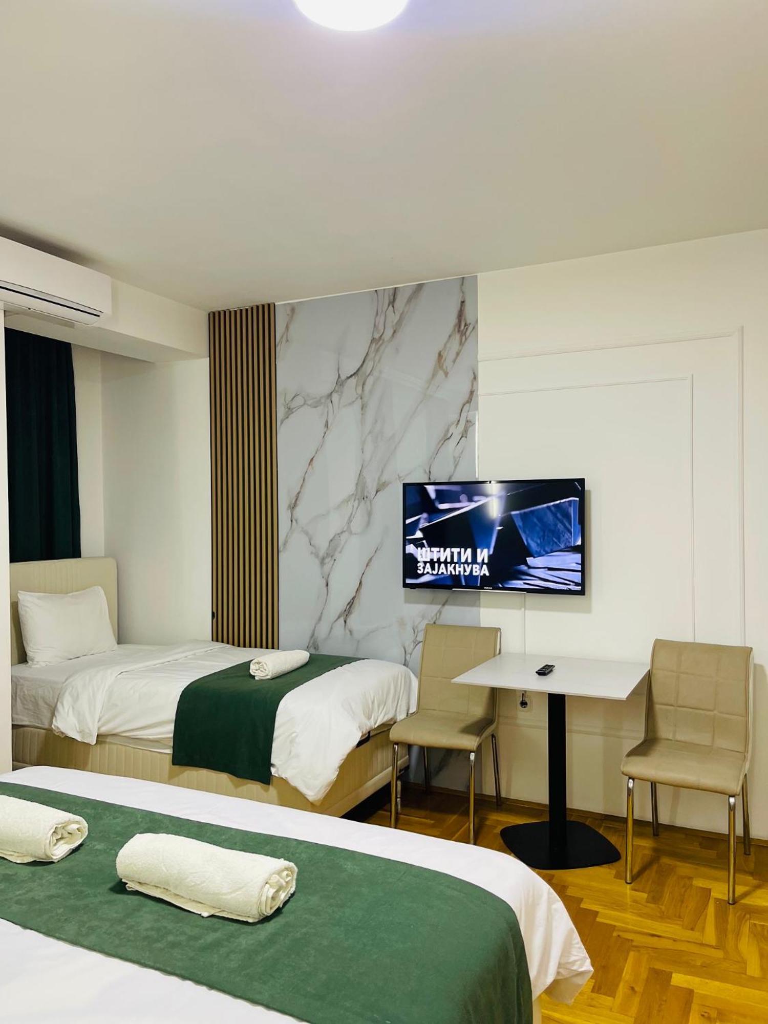 Front Beach Exclusive Apartments Struga Ngoại thất bức ảnh